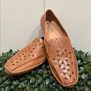 Pikolinos Women's  Brown Leather Cutout Loafers Size 42 EXCELLENT CONDITION